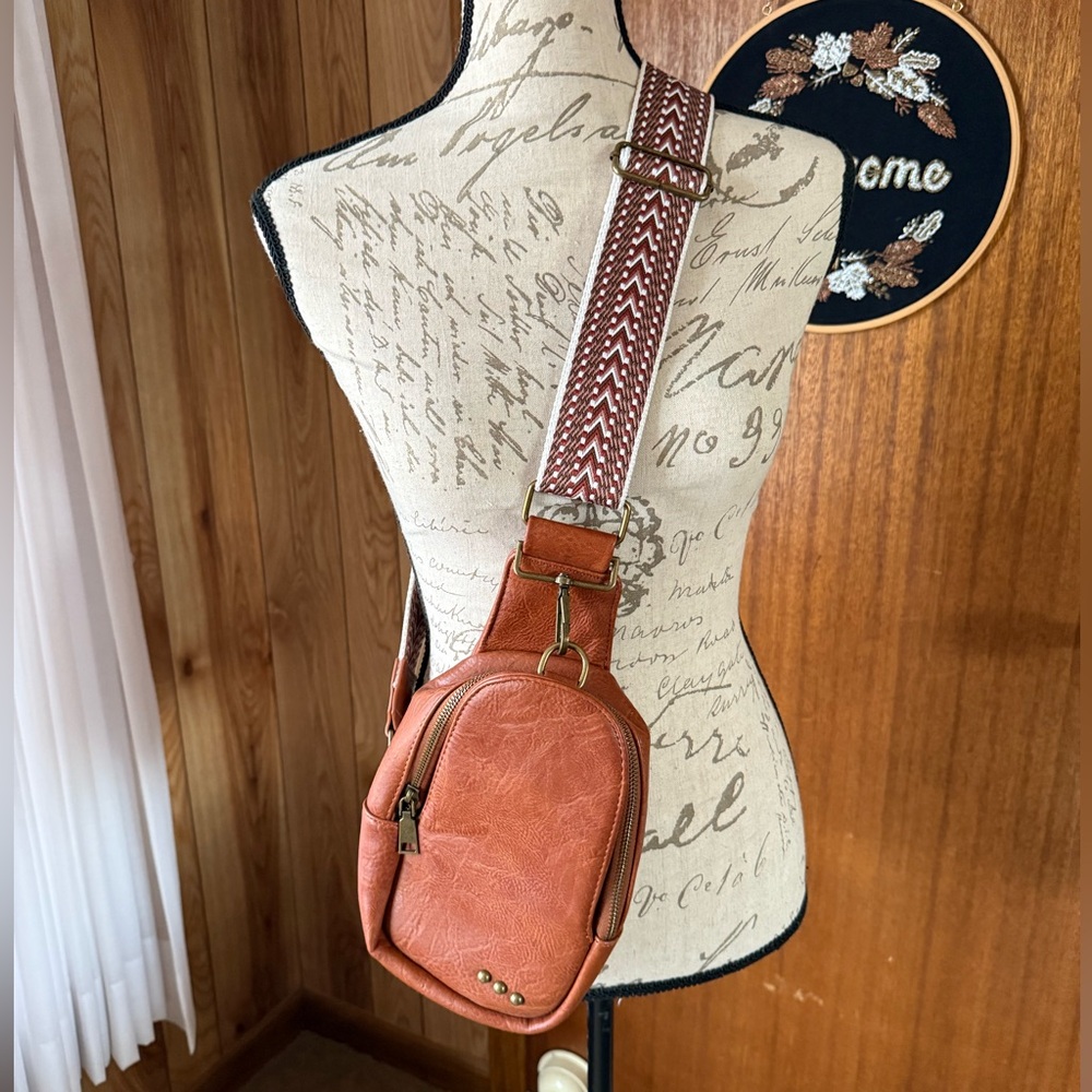 Crossbody bag - Picture 2 of 12